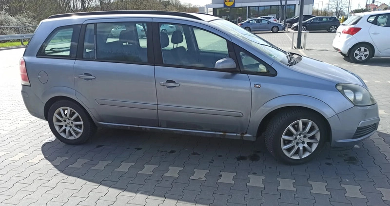 Opel Zafira cena 8900 przebieg: 258000, rok produkcji 2006 z Gdynia małe 154